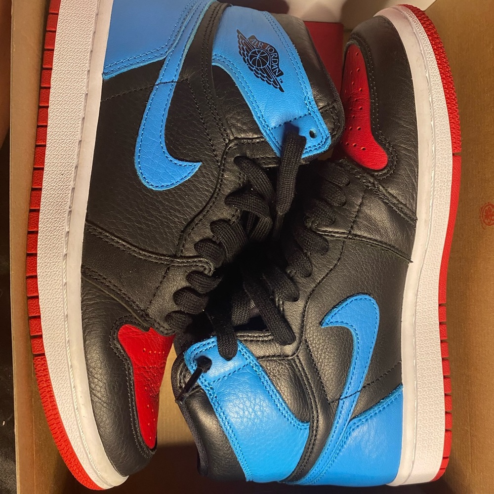 NC to Chicago Air Jordan 1 WOMENS